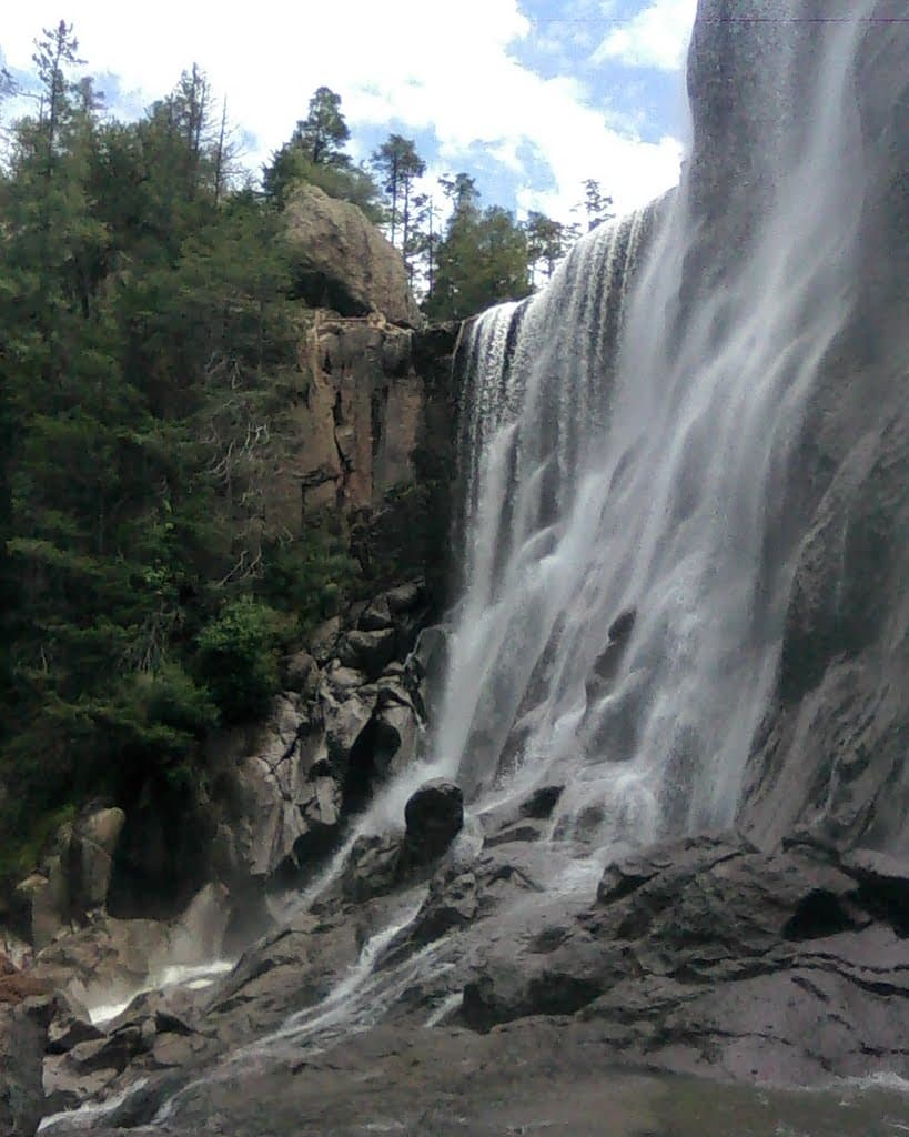 Cascada de Cusarare & Lago de Arareco